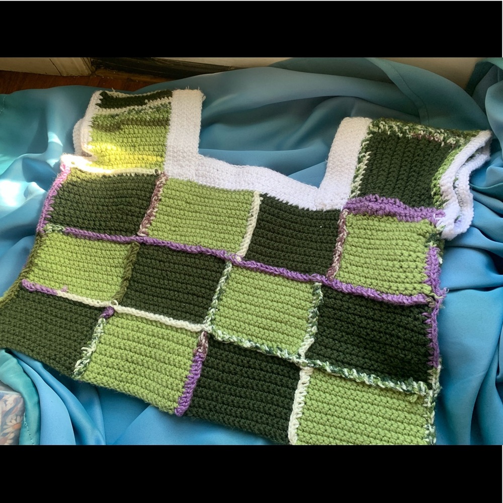 XXL cropped crochet tank